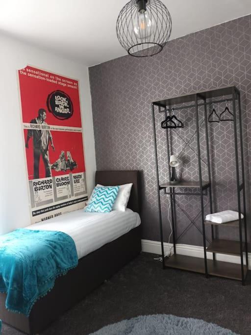 Antonio Str Liverpool 6 Beds Bagian luar foto