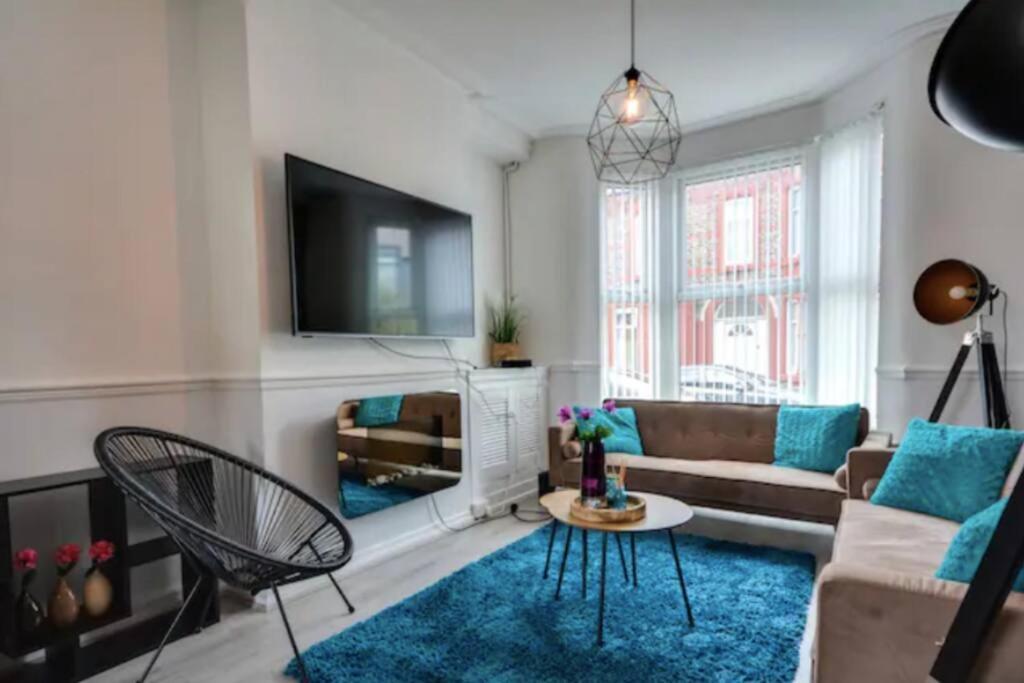 Antonio Str Liverpool 6 Beds Bagian luar foto