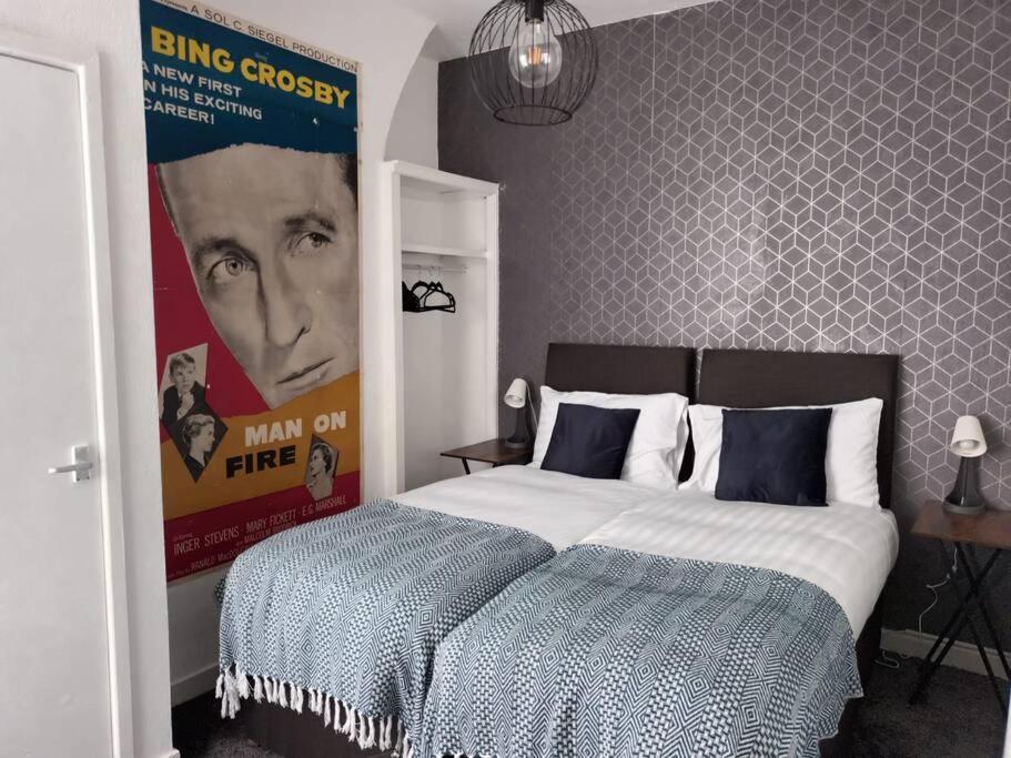 Antonio Str Liverpool 6 Beds Bagian luar foto