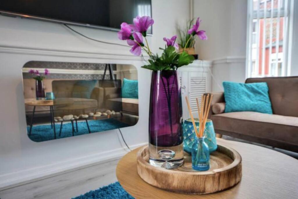 Antonio Str Liverpool 6 Beds Bagian luar foto