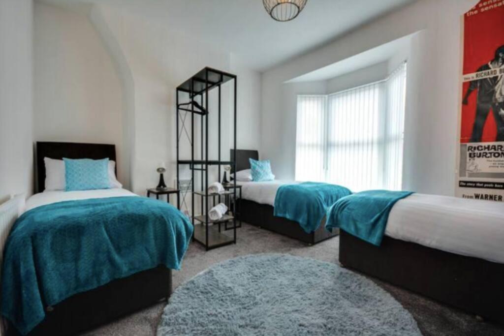 Antonio Str Liverpool 6 Beds Bagian luar foto